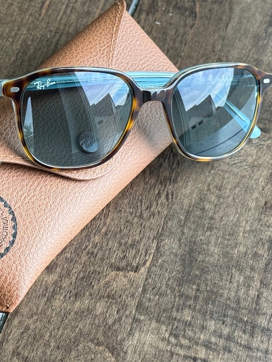 Ray-Ban Accessories - Ray-Ban Tortoiseshell Square Sunglasses with Original Leather Case